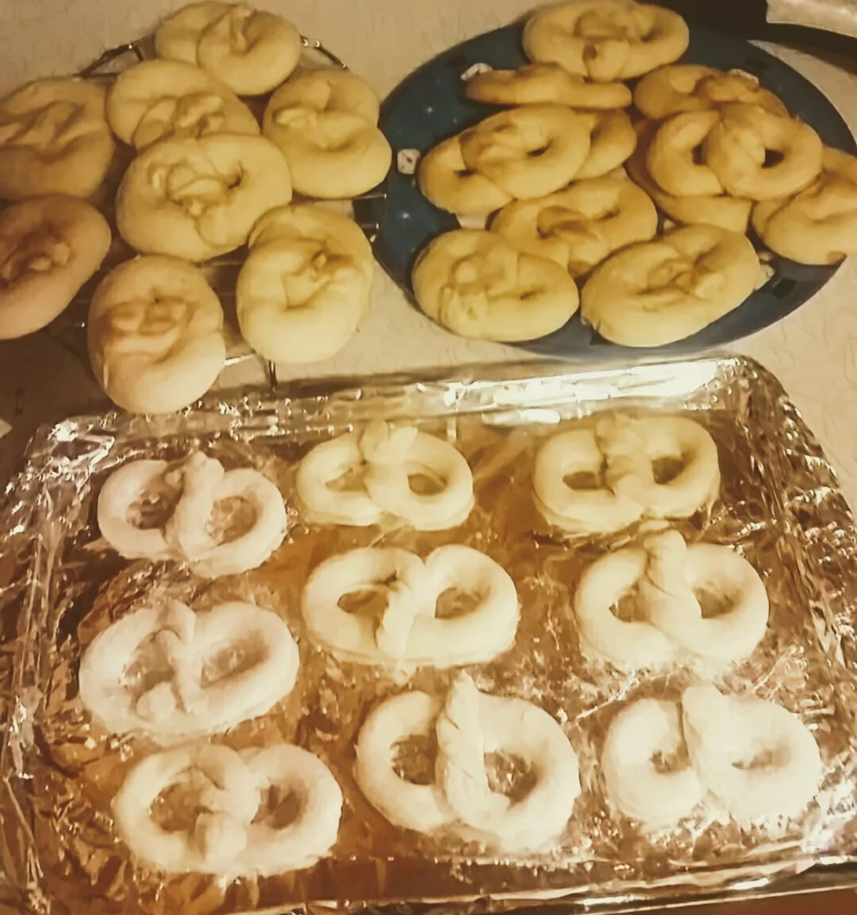 Grandma's Norwegian Kringla