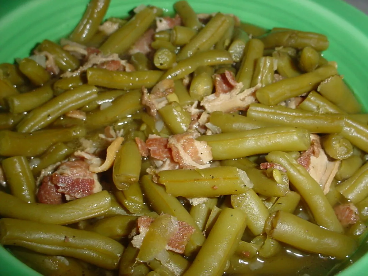 Green Beans Lyonnaise