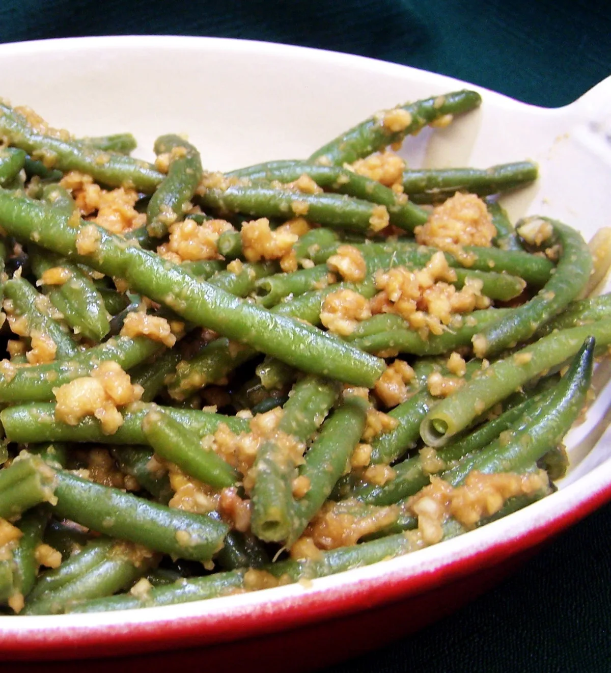 Green Beans With Peanut Ginger Dressing