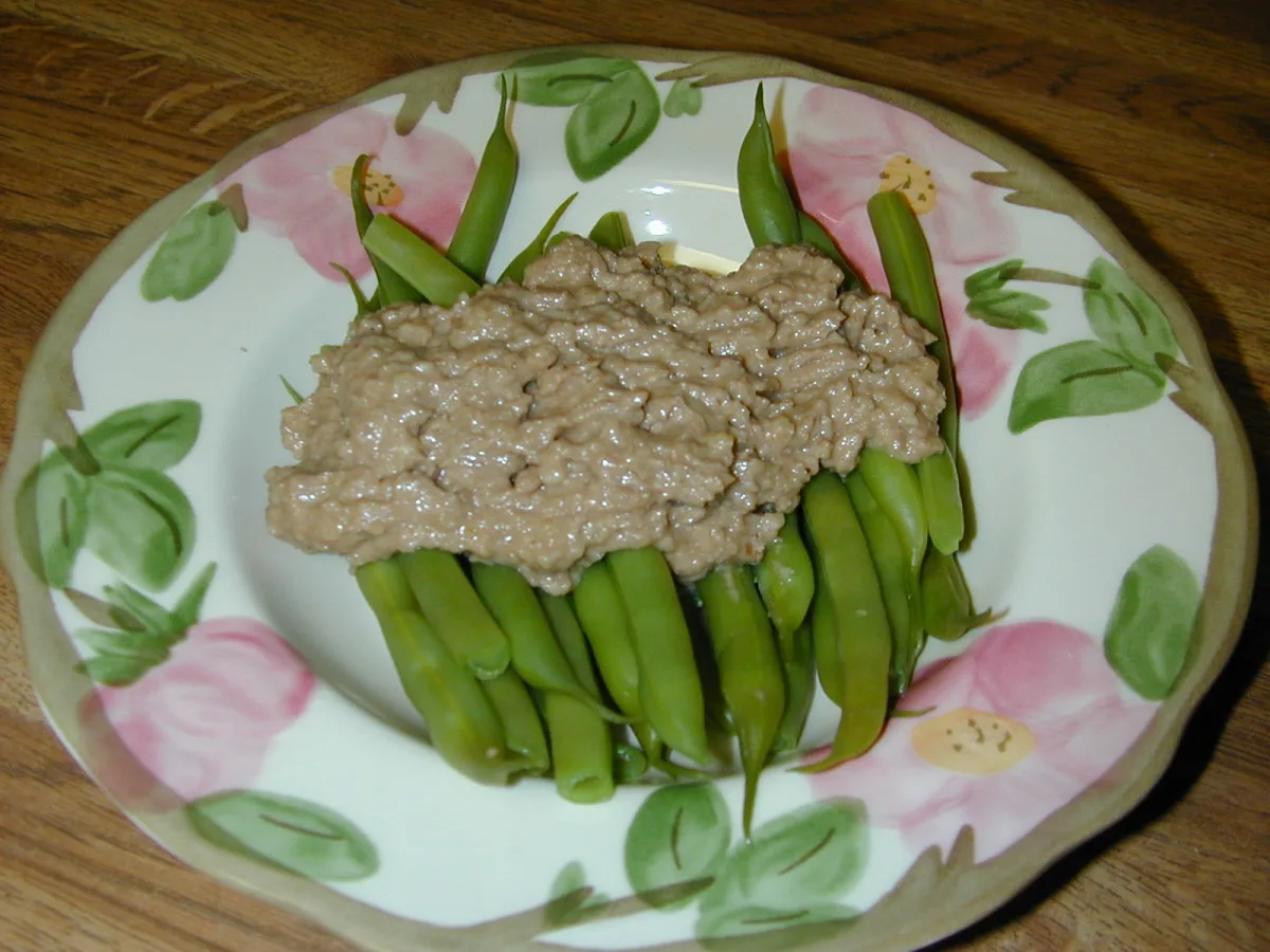 Green Beans With Walnut Miso Sauce