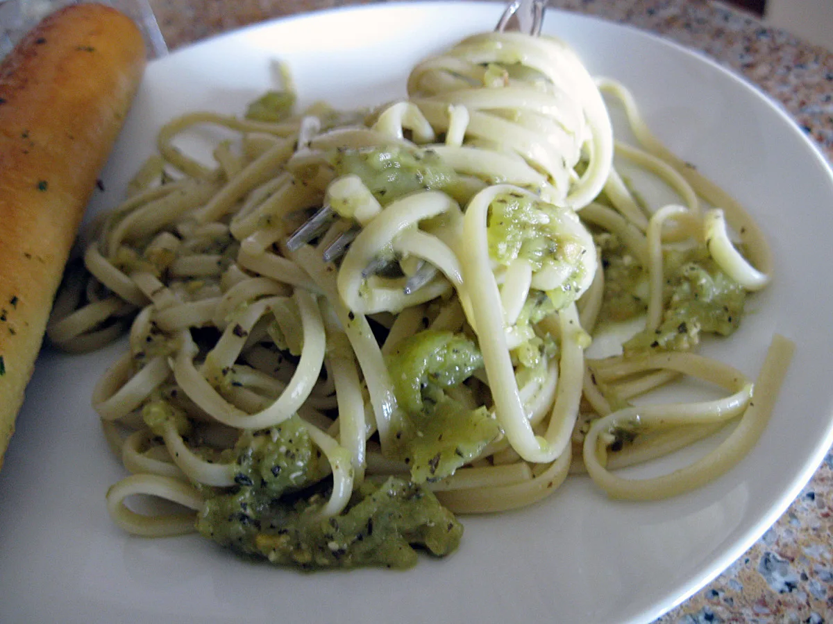 Green Tomato Pasta Sauce