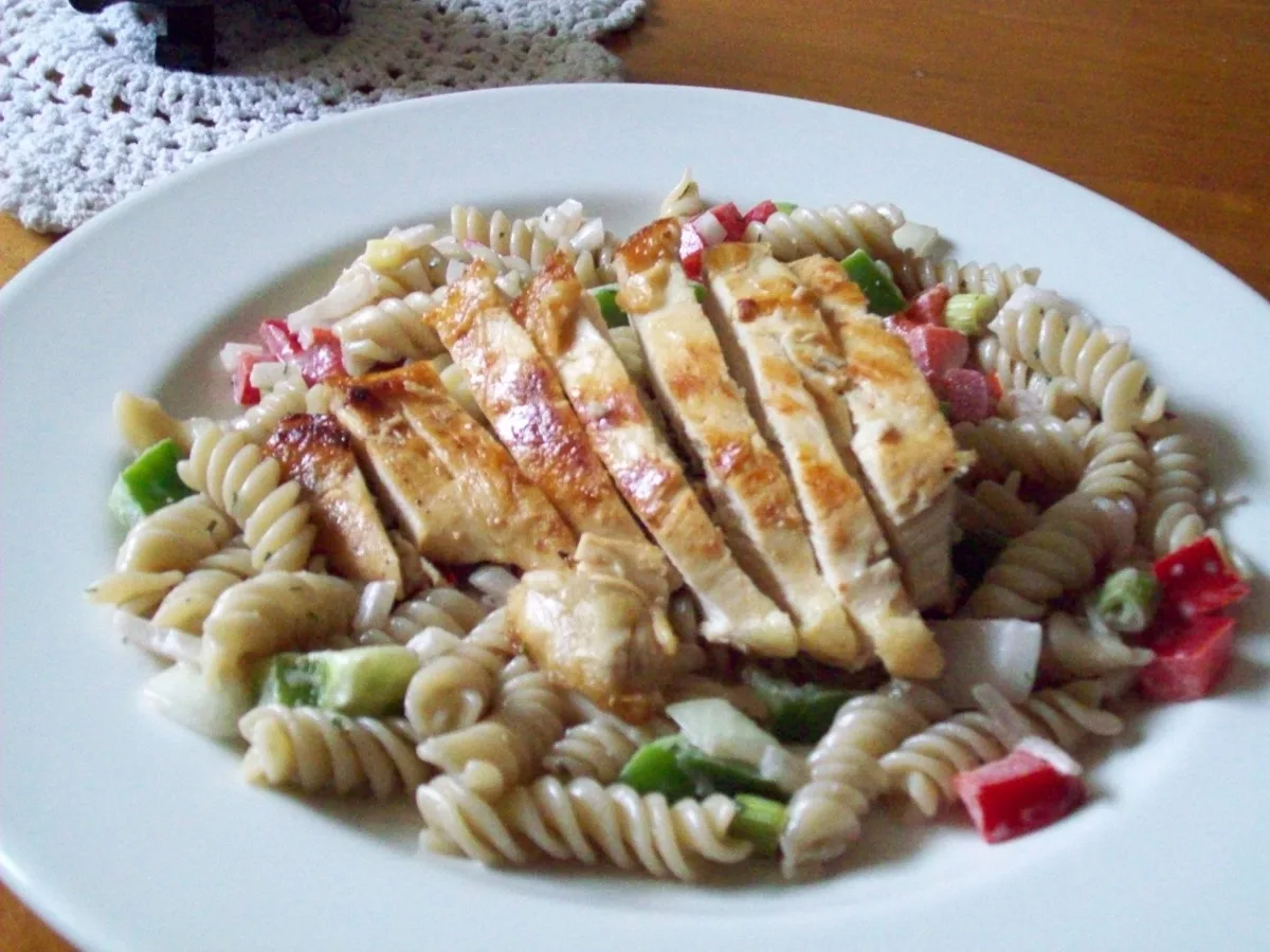 Grilled Chicken Pasta Salad
