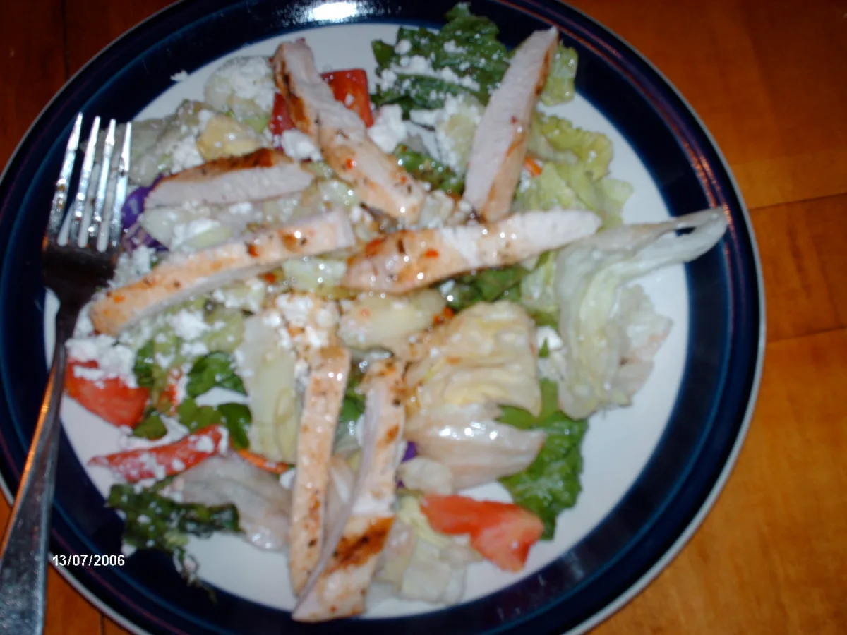 Grilled Greek Chicken Salad