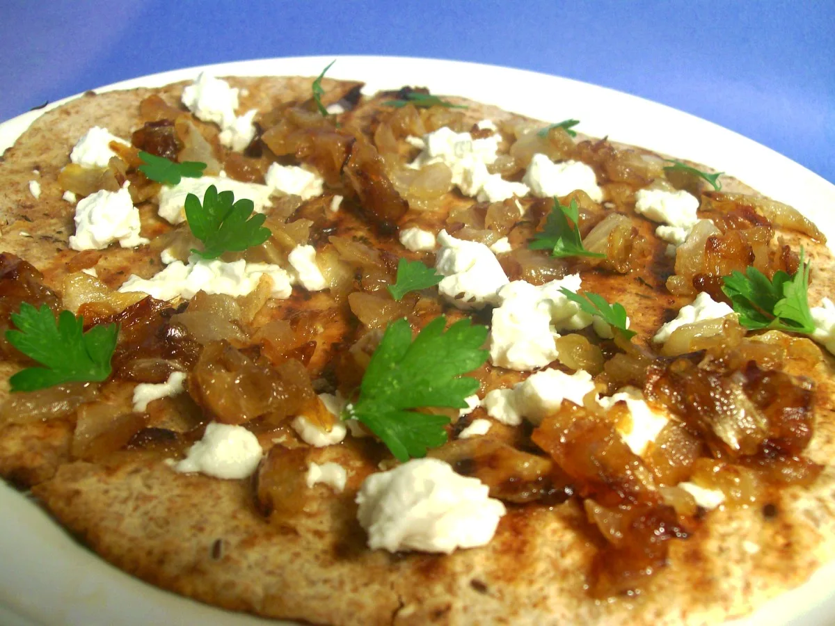 Grilled Pitas With Caramelized Onions and Goat Cheese
