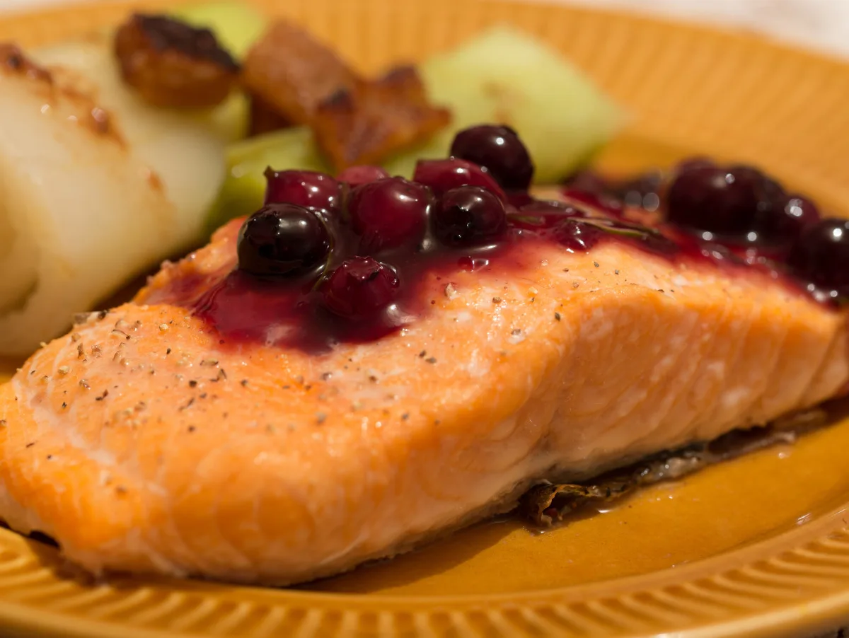 Grilled Salmon With Blueberry Sauce