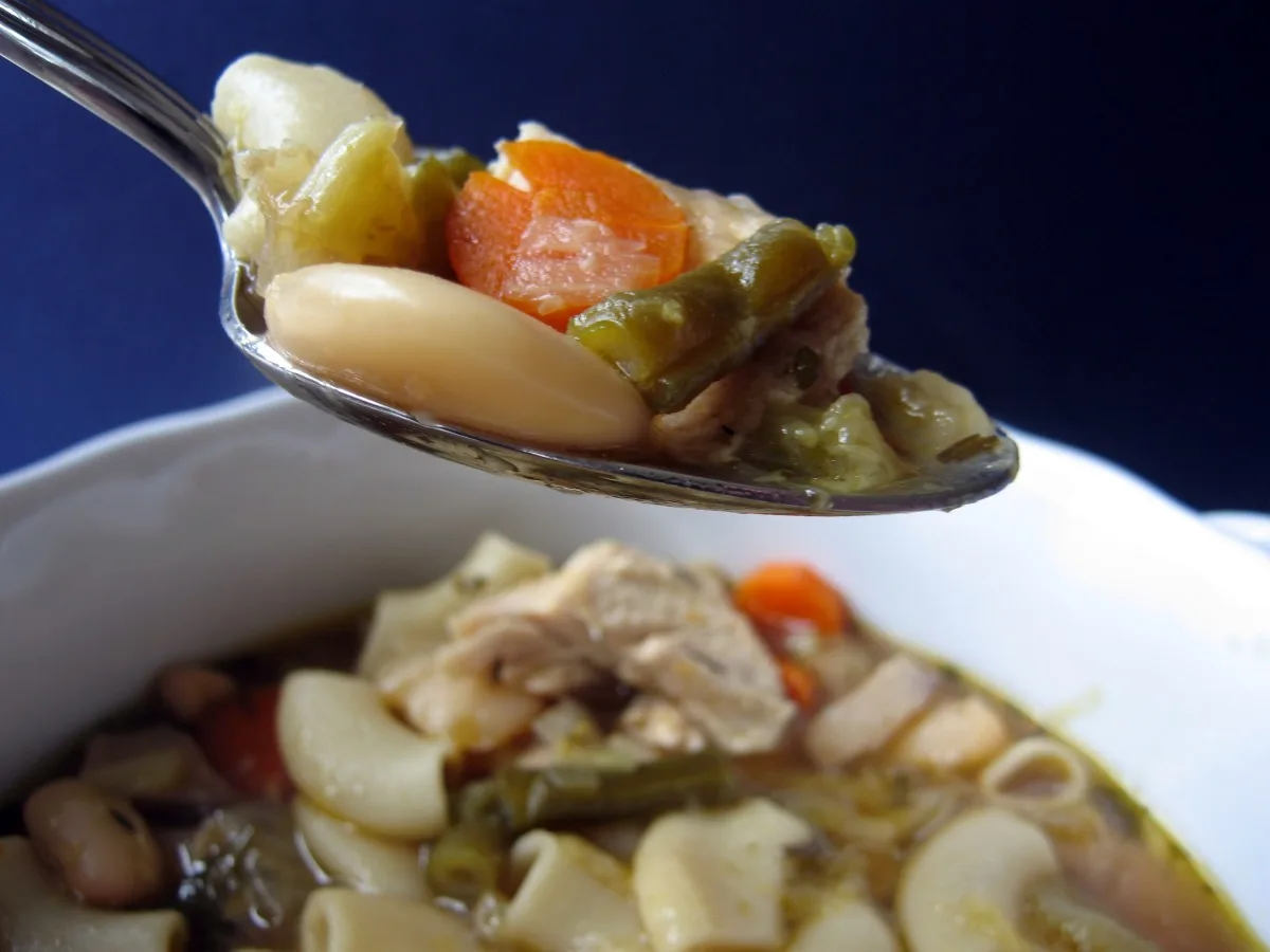 Hearty Turkey Vegetable Soup