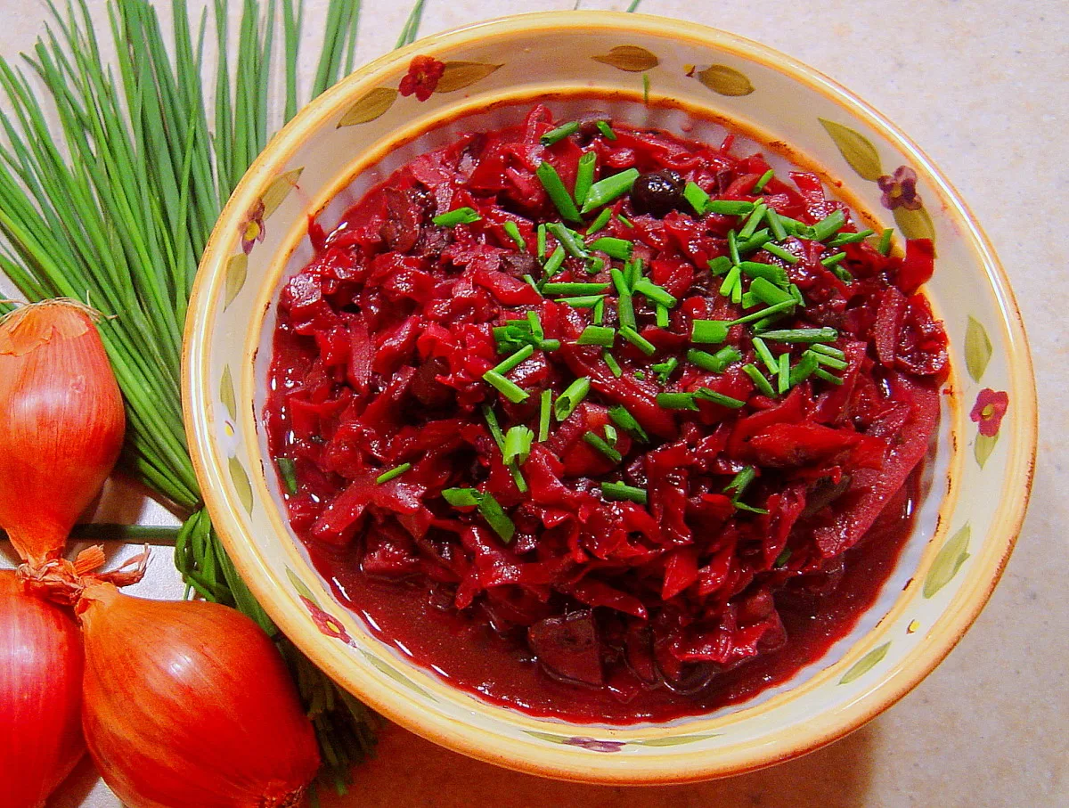 Huntsman's Braised Red Cabbage With Blueberries