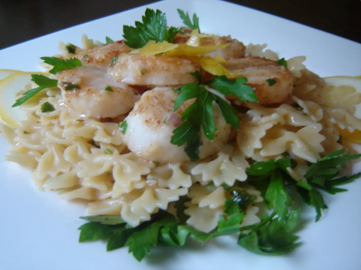 Ina's Scallops Provencal