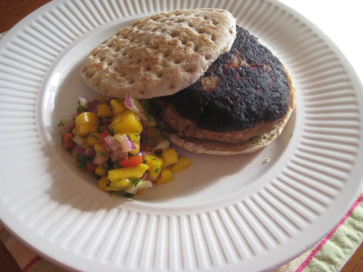 Jamaican Jerk Turkey Burgers With Papaya-Mango Salsa