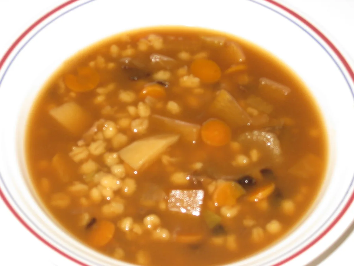 Крупник (польський грибний ячмінний суп)