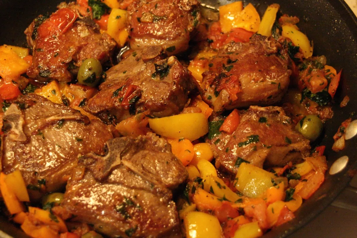 Lamb Chops, Calabrese, With Tomatoes, Peppers and Olives