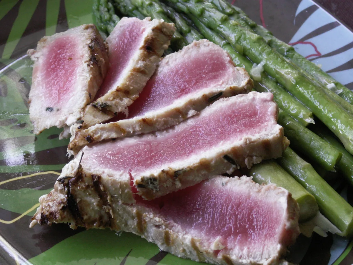 Limoncello Tuna and Asparagus