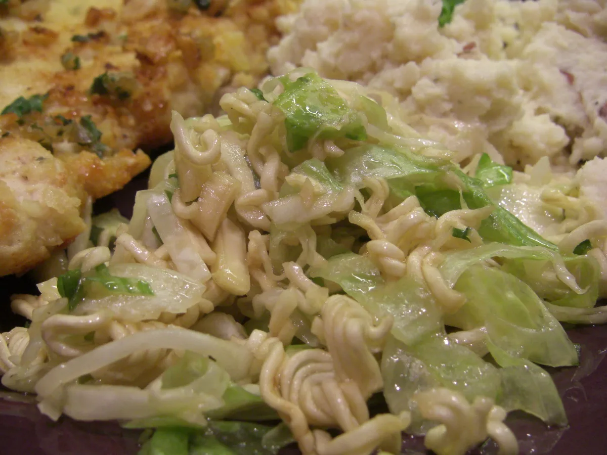 Lizann's Oriental Cabbage Salad