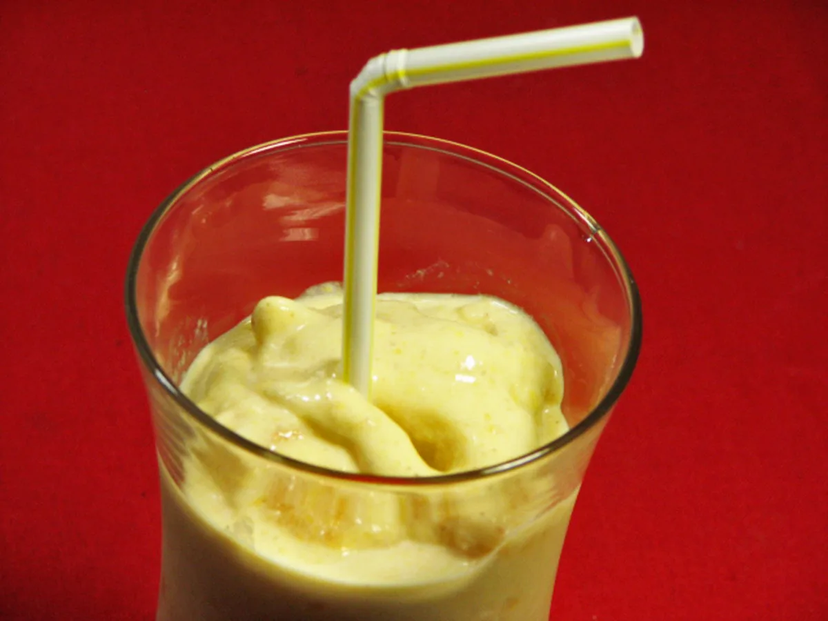 Malted Milk and Banana Smoothie