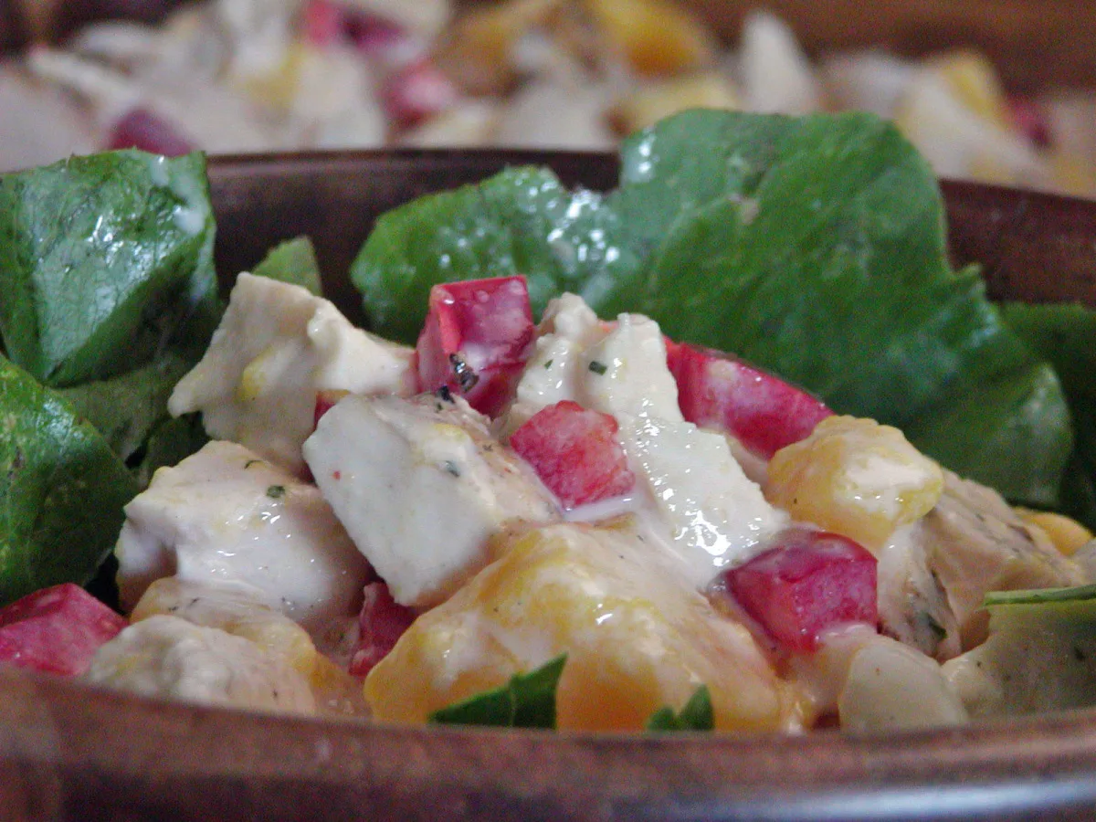 Mango and Chicken Salad With Buttermilk Dressing