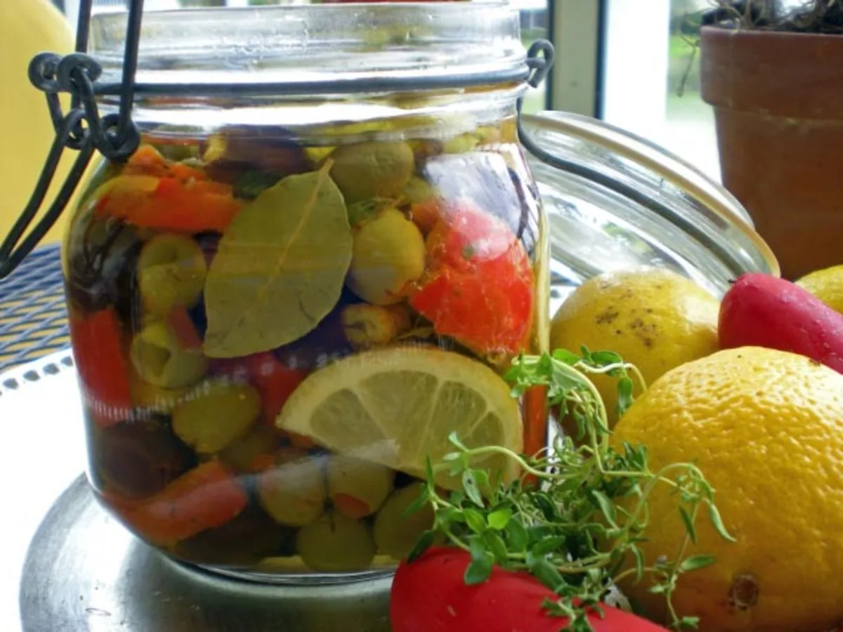Marinated Olives - Aceitunas Aliñadas