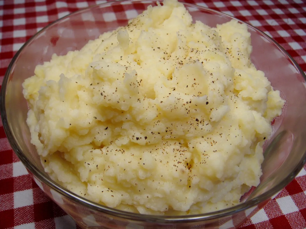 Mashed Potatoes With Parsnip and Horseradish