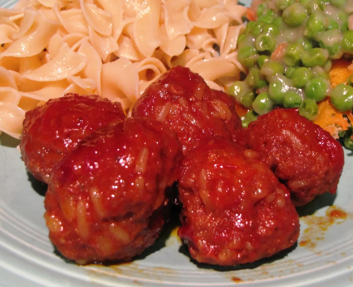 Momz's Sweet and Sour Meatballs