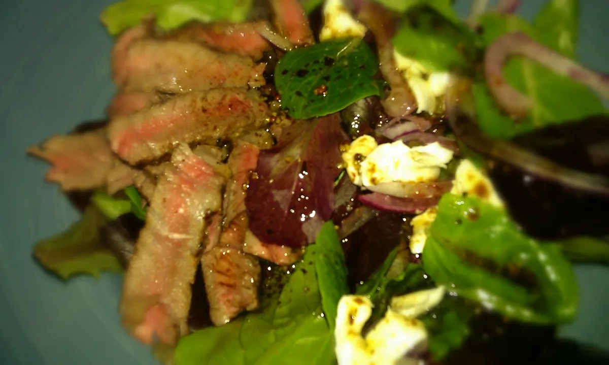 No-Cook Roast Beef Salad With Goat Cheese and Balsamic