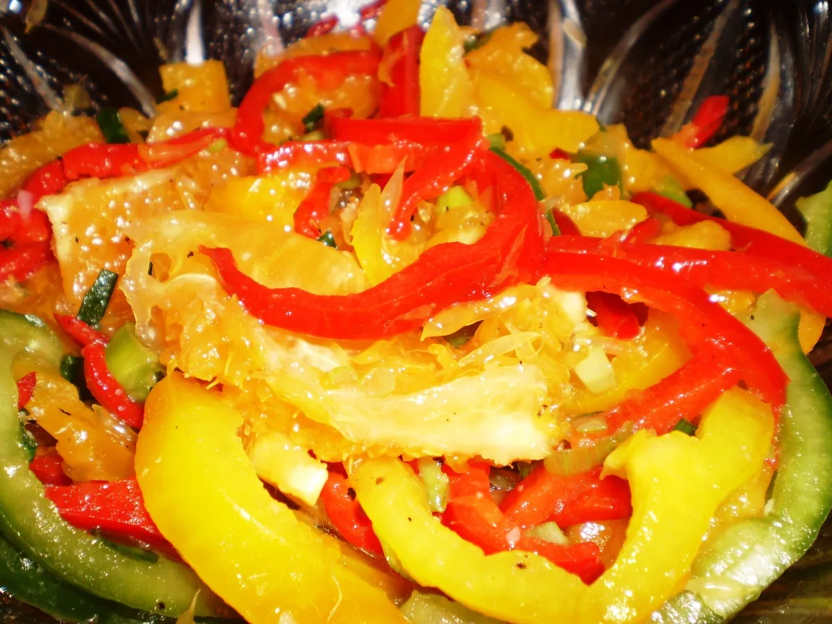 Orange and Capsicum Salad With Lemon Balm Dressing