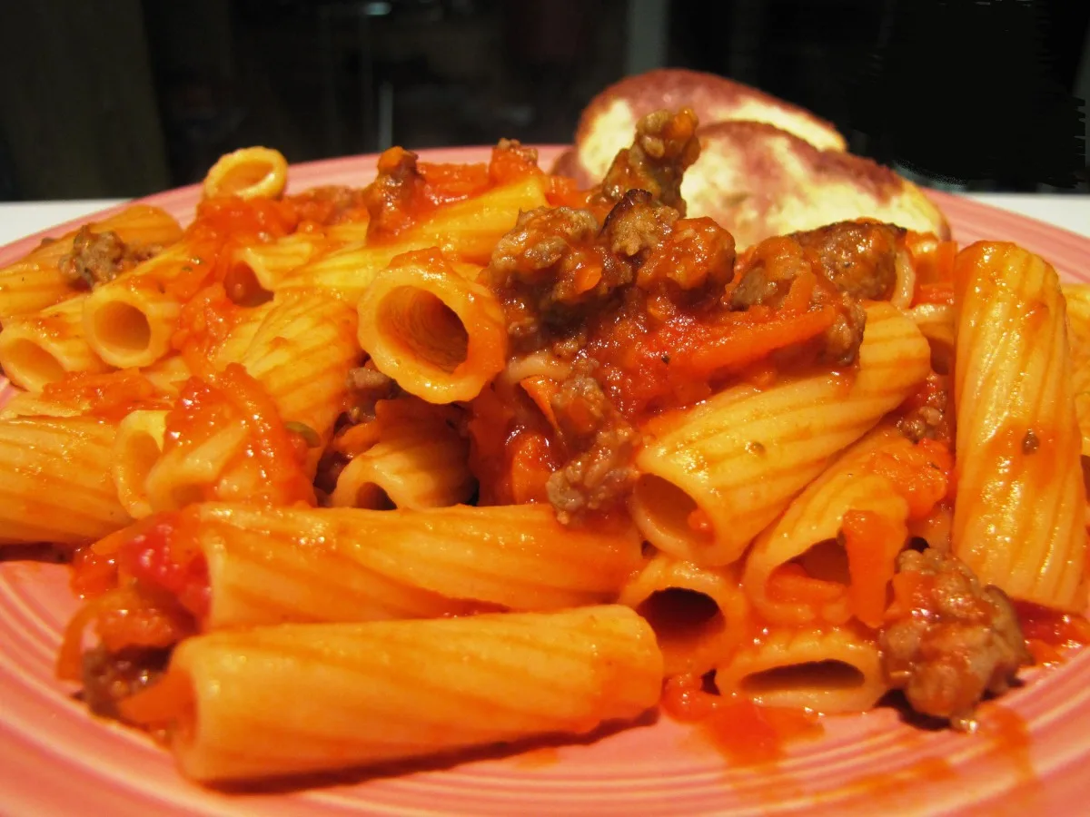 Pasta With Sausagemeat and Carrots