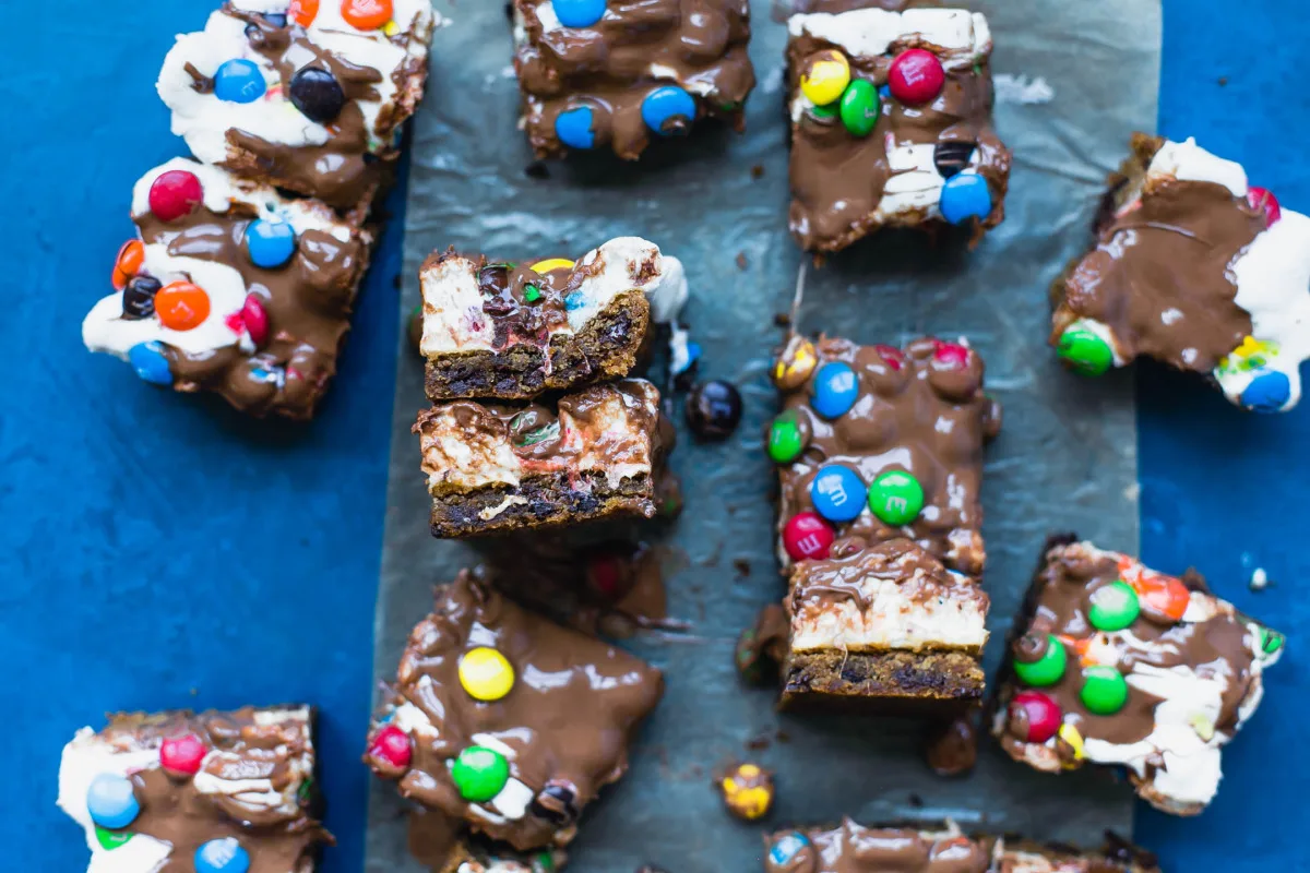 Peanut Butter S'more Cookie Bars