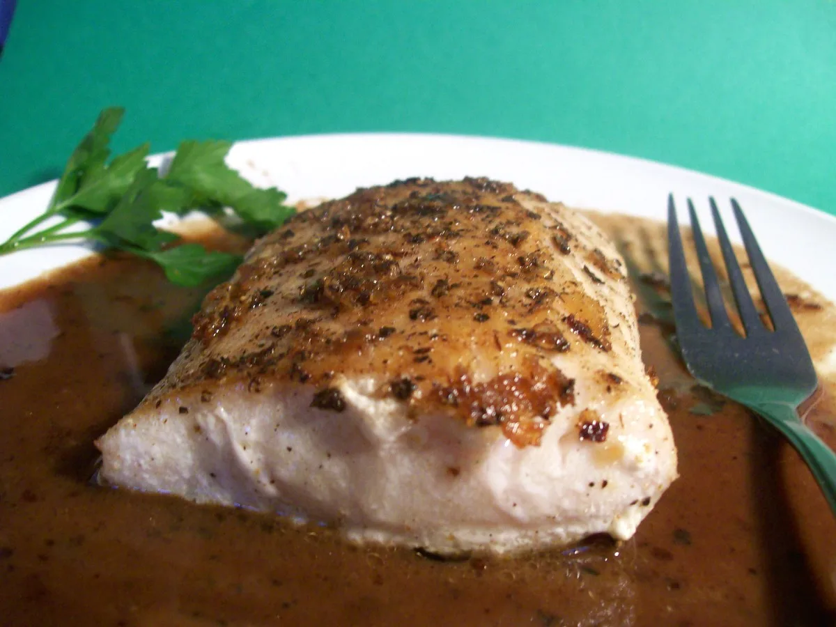 Peppercorn-Crusted Tuna