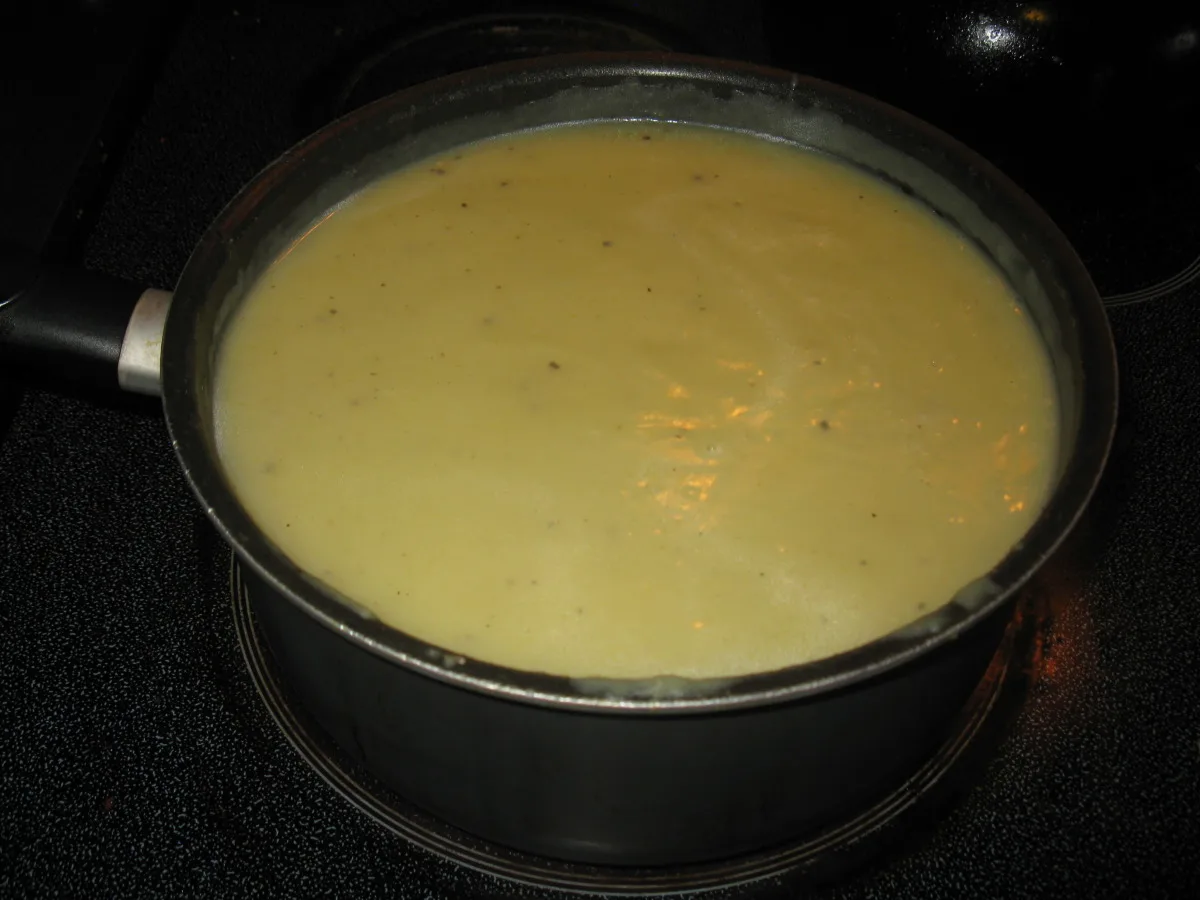 Perfect Potato, Leek and Onion Soup With Garlic Cheese Toasts