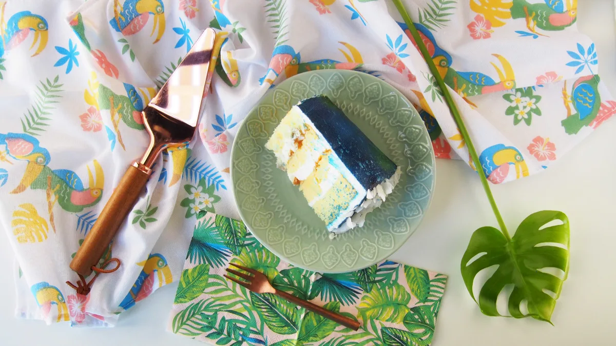 Piña Colada Sponge Cake (Gluten-Free)