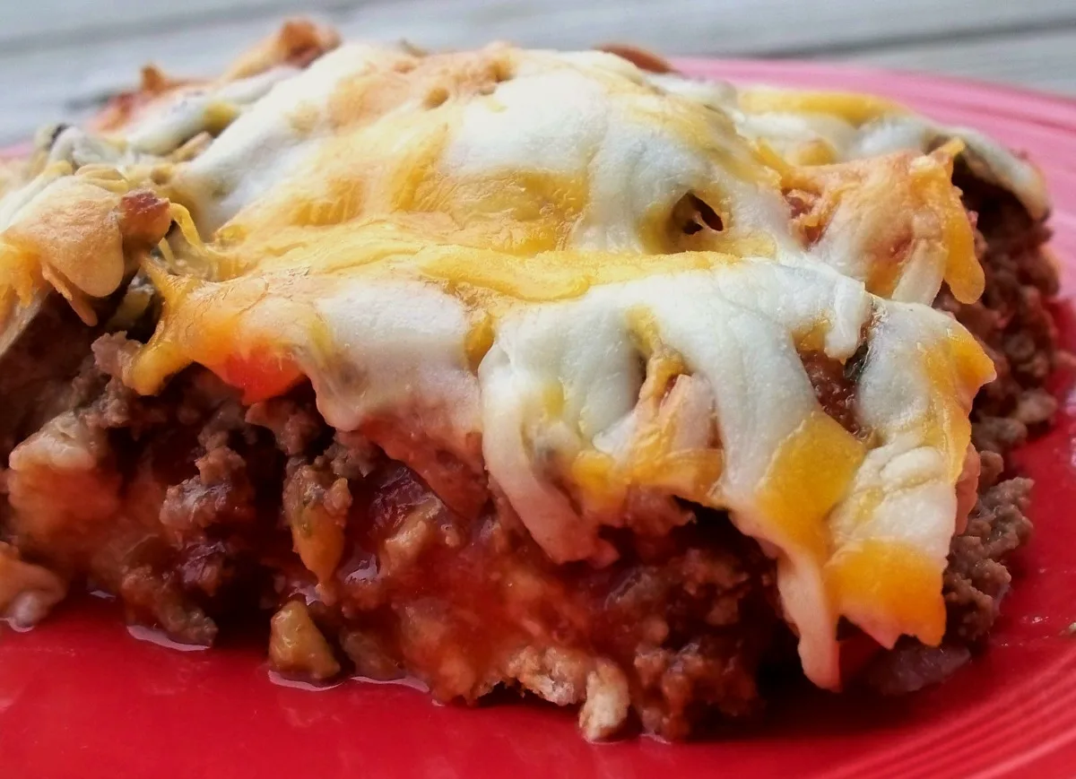 Cheesy Pizza Biscuit Bake