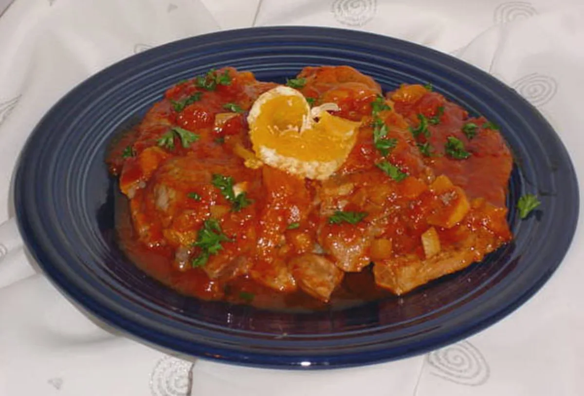 Pork Chops in Orange-Apricot Sauce