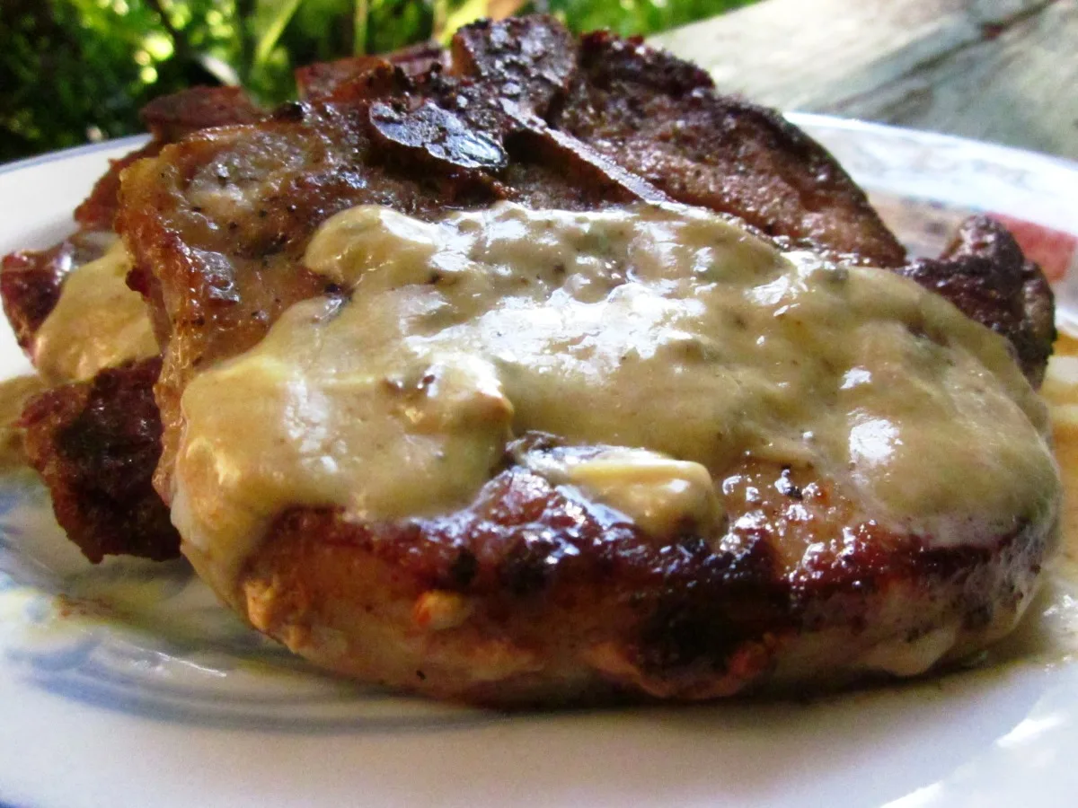 Pork Chops With Blue Cheese Gravy