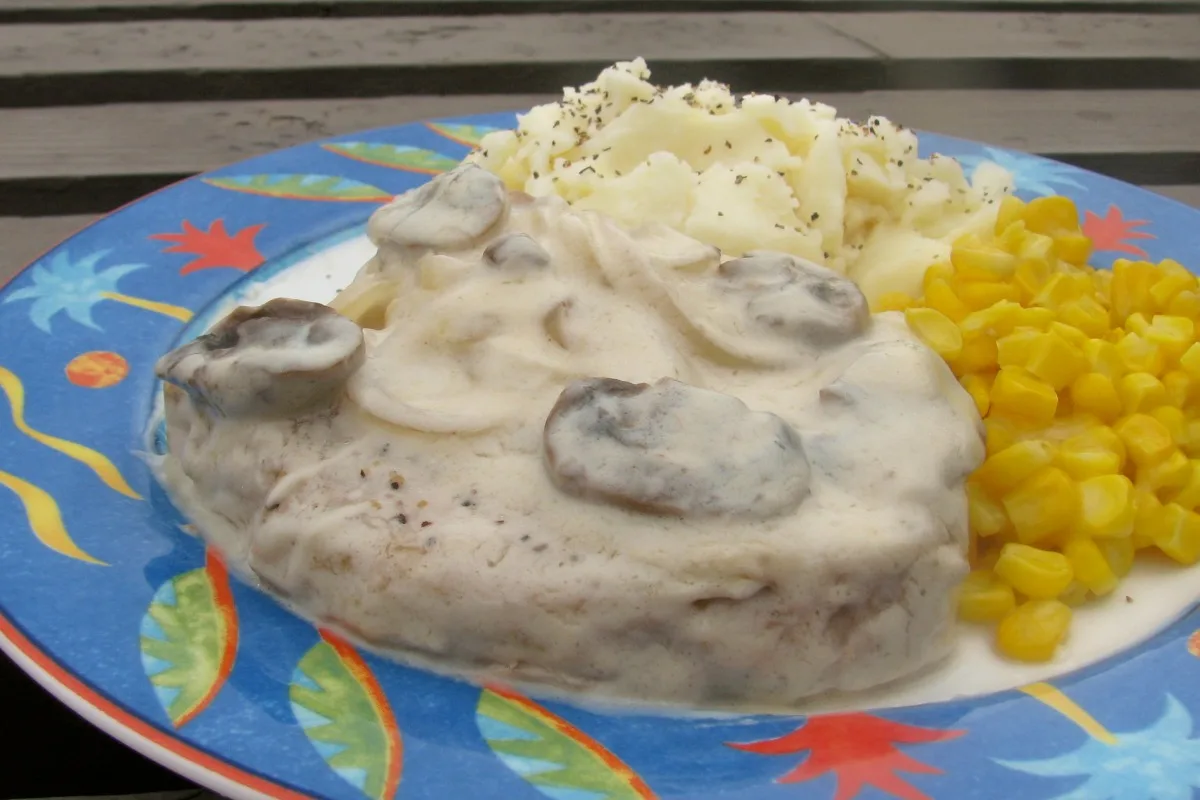Pork Loin Chops in Mushroom Gravy