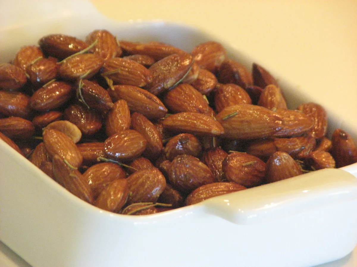 Provencal Rosemary Almonds