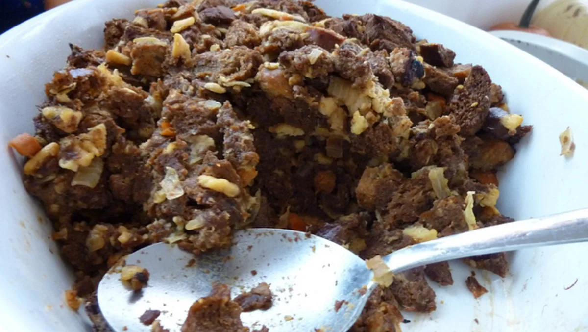 Pumpernickel Sausage Stuffing