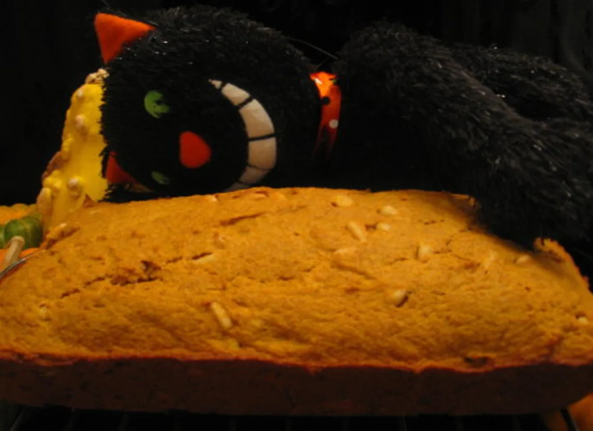 Pumpkin-Pine Nut Bread