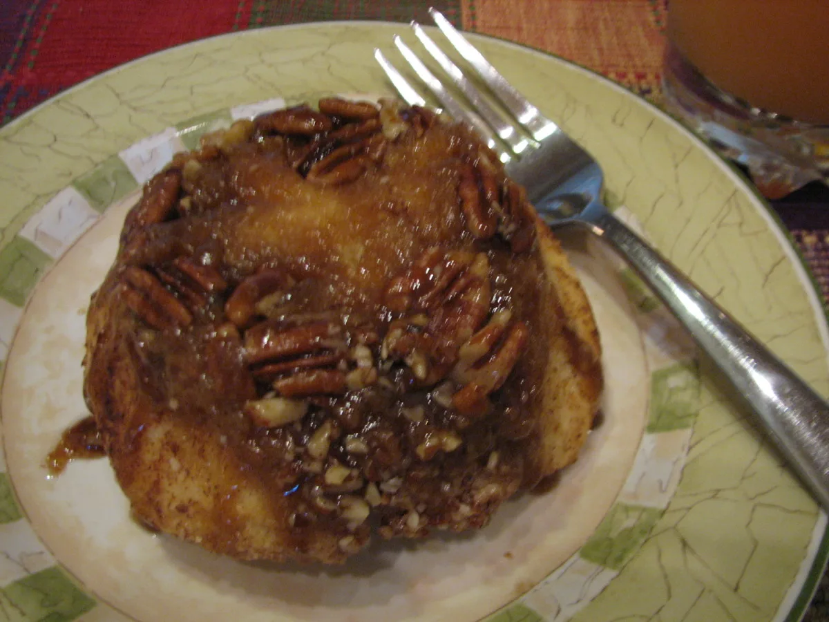 Quick Caramel Nut Rolls