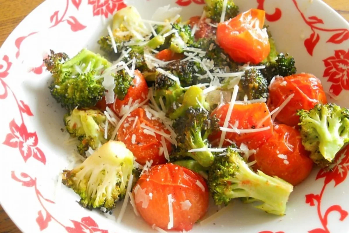 Roasted Broccoli With Cherry Tomatoes