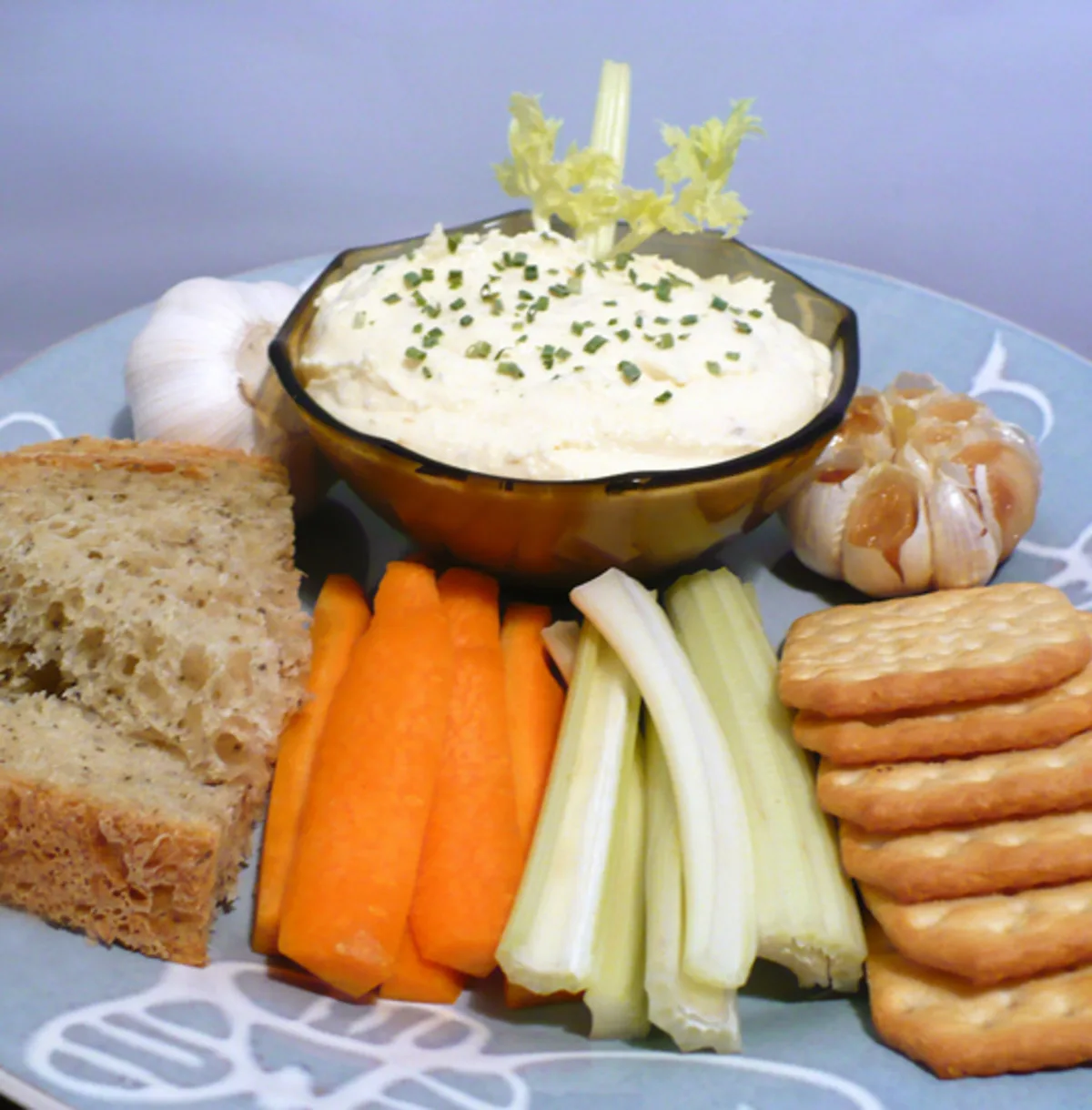Roasted Garlic Cheese Spread