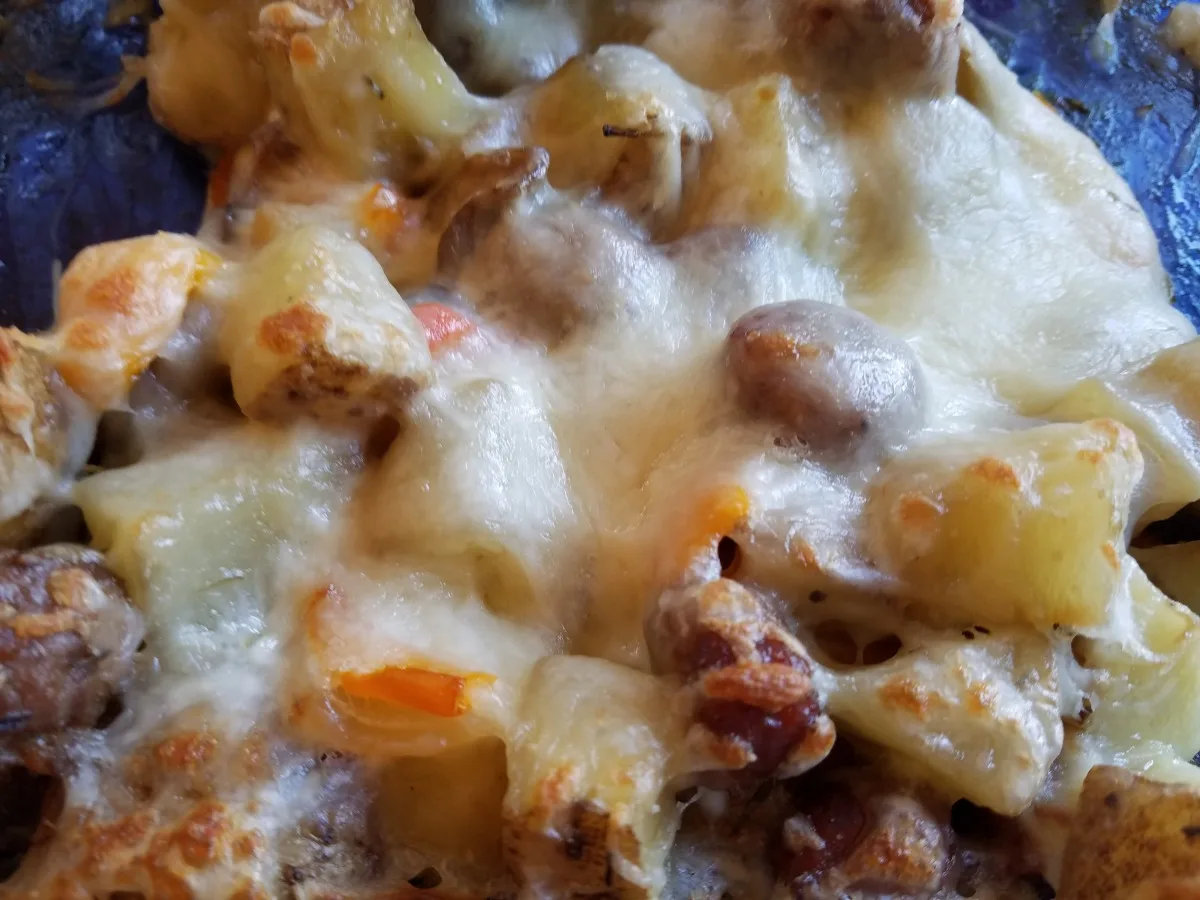 Roasted Italian Sausage and Potatoes With Mushrooms and Peppers