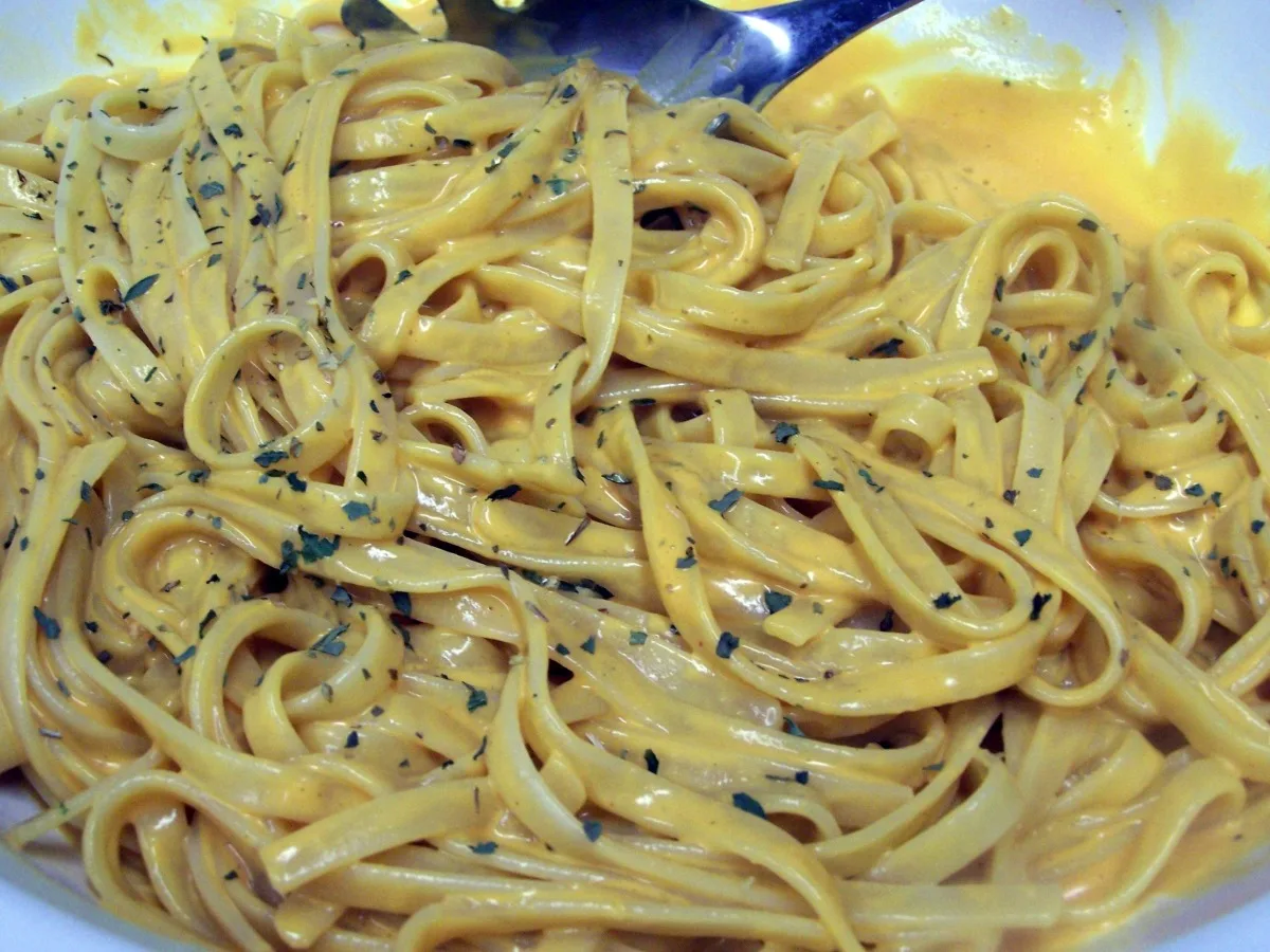 Roasted Red Pepper Alfredo
