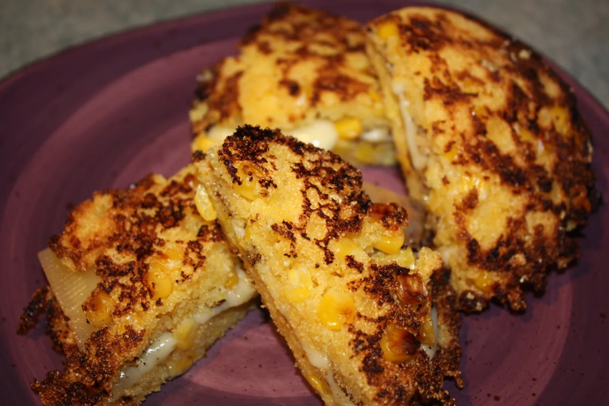 Rosalita's Arepas Con Queso