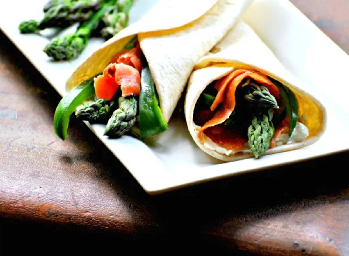 Salmon and Asparagus Wraps