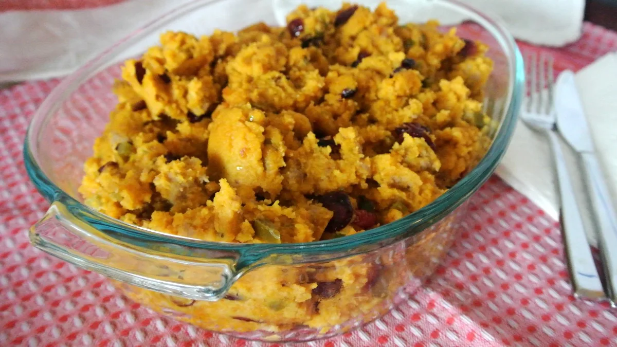 Sausage-Pumpkin Cornbread Stuffing