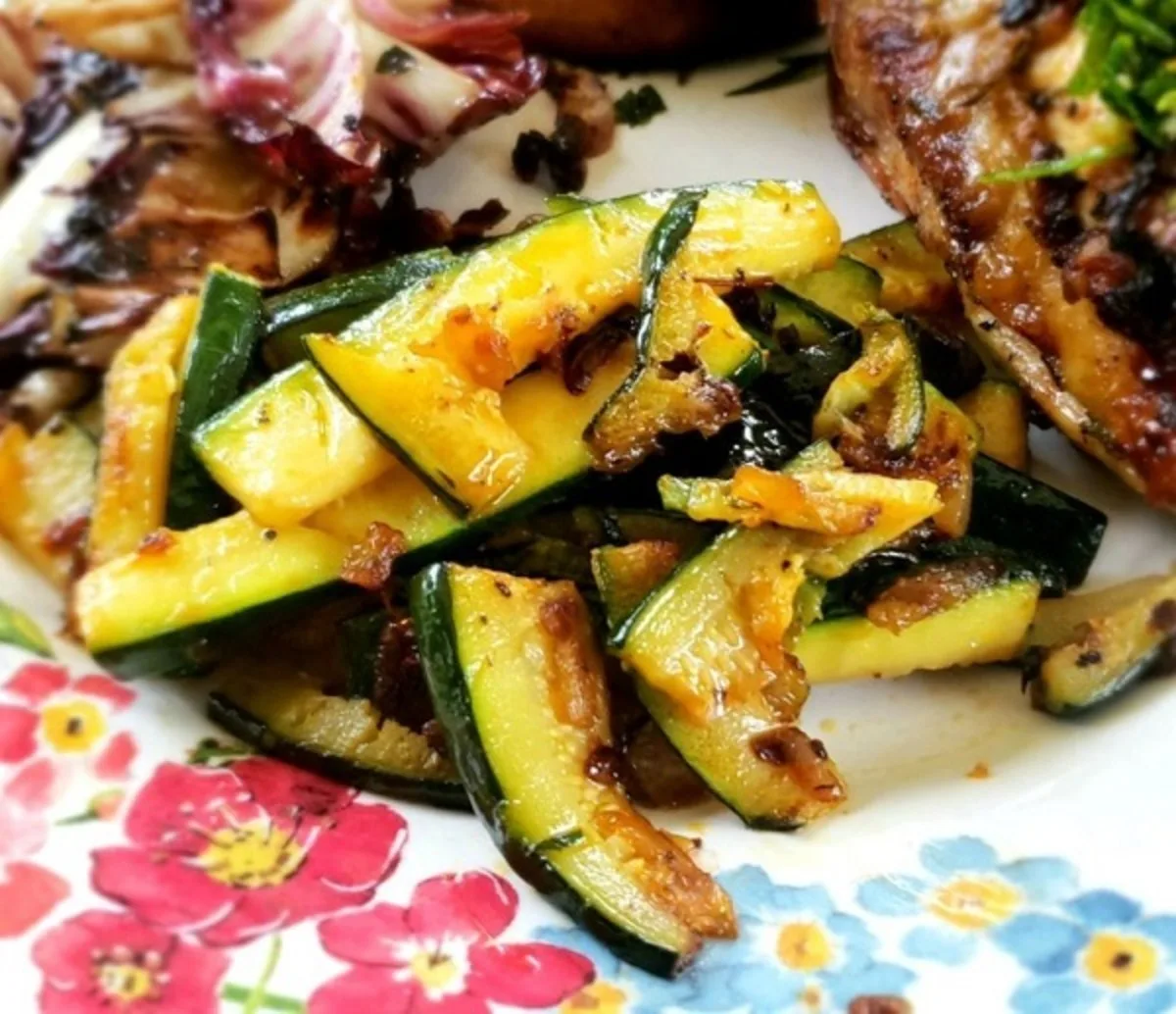 Sauteed Zucchini With Sun-Dried Tomatoes
