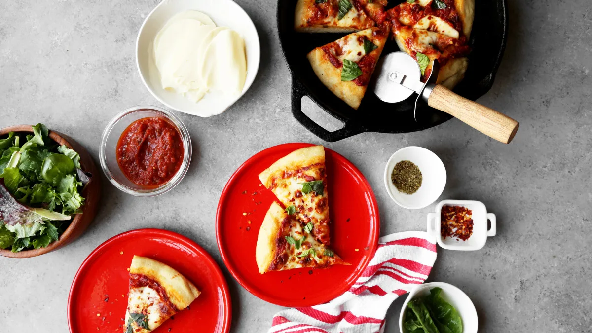Skillet Margarita Pizza