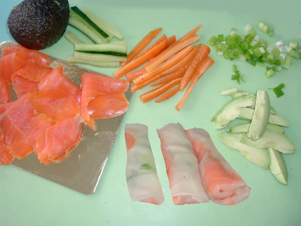 Smoked Salmon & Rice Paper Rolls