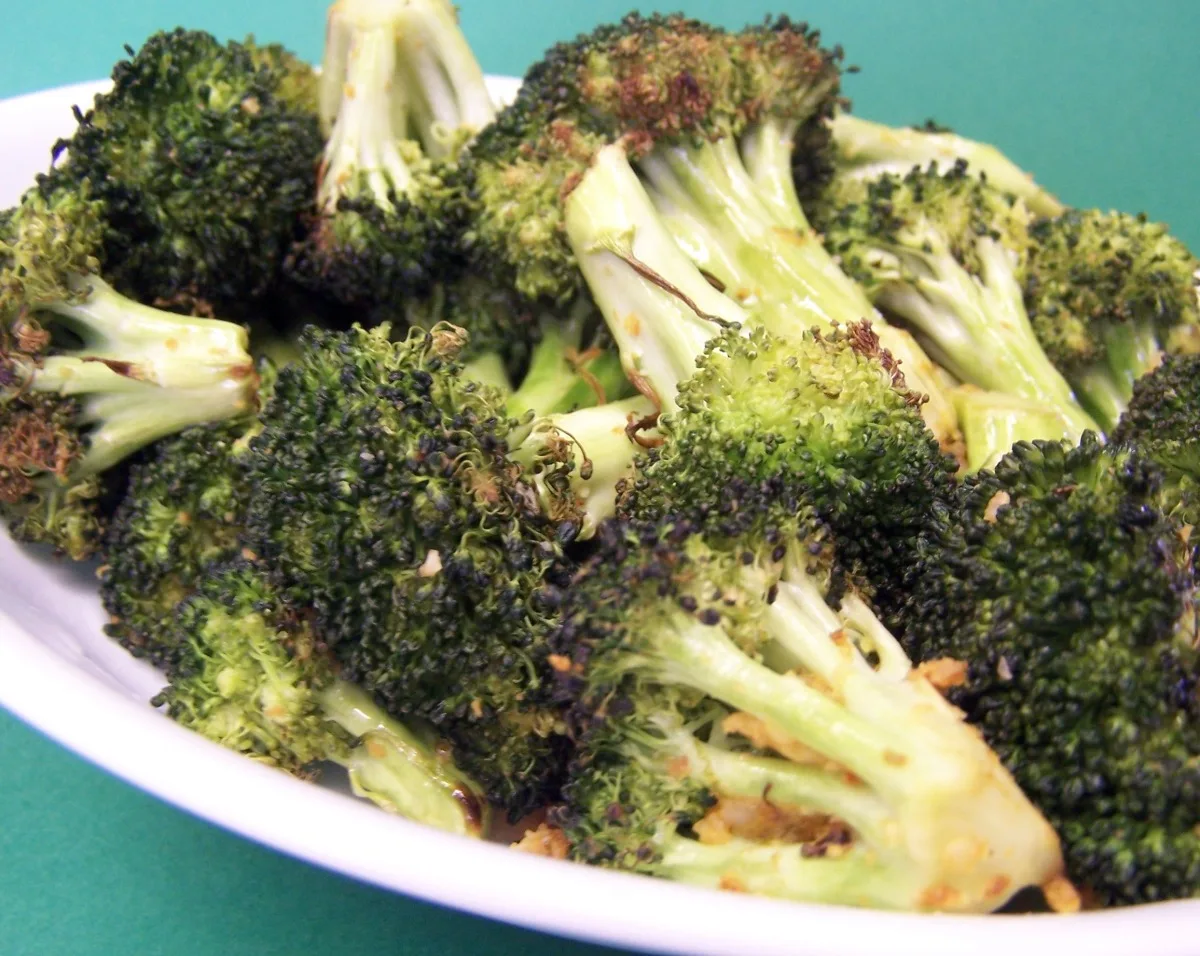 Smokey Chili Roasted Broccoli