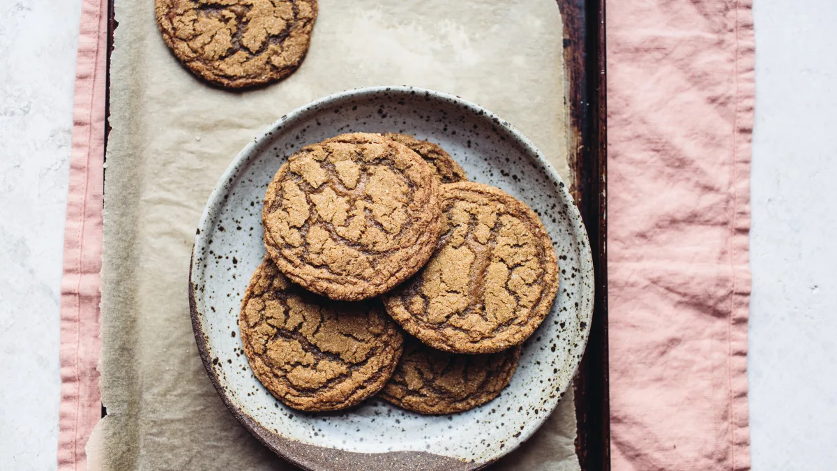 Soft Molasses Cookies