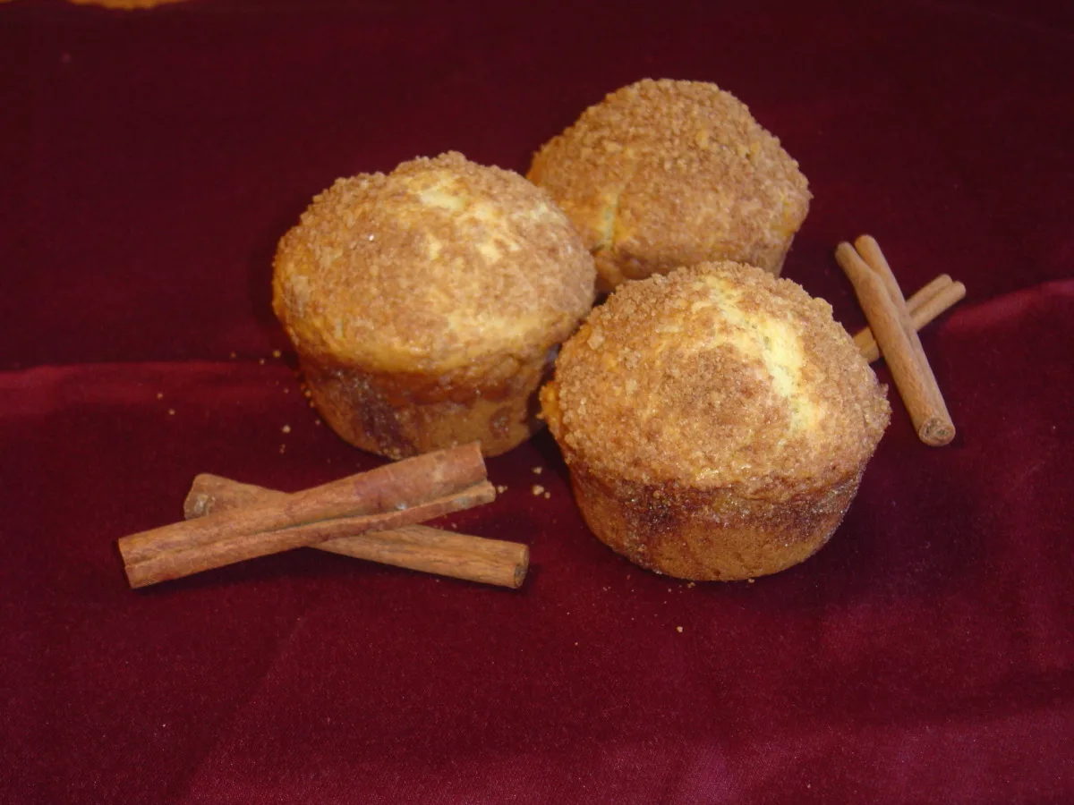 Sour Cream Cinnamon Nut Muffins